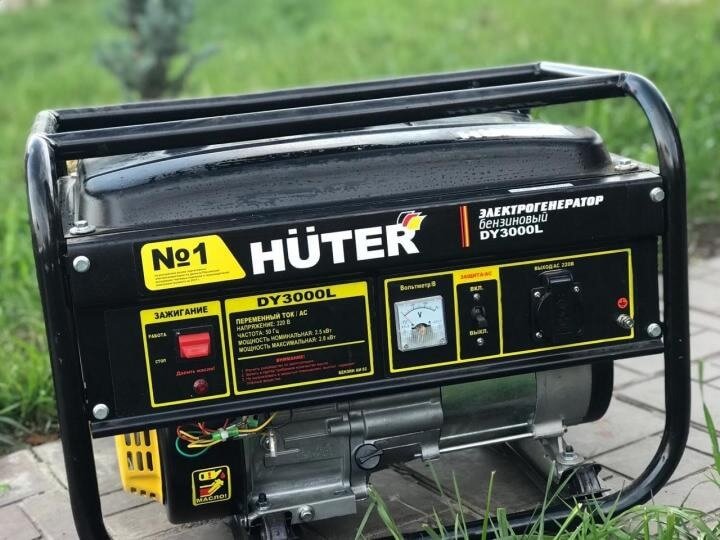 Генератор 3000 Huter Вихрь